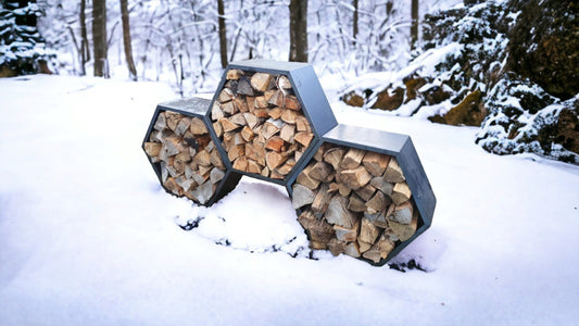 Holzlege Kaminholzregal Cortenstahl Individuelles Holzlager Brennholz Hexagon